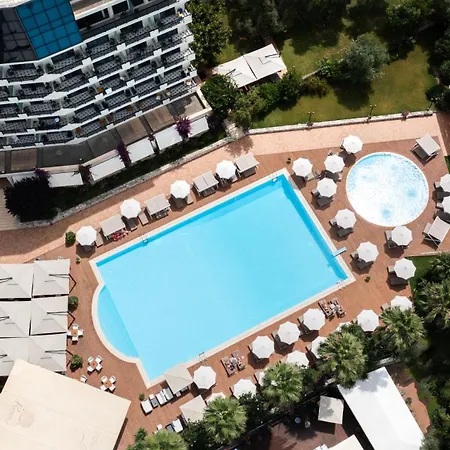 Rapo's Hotel