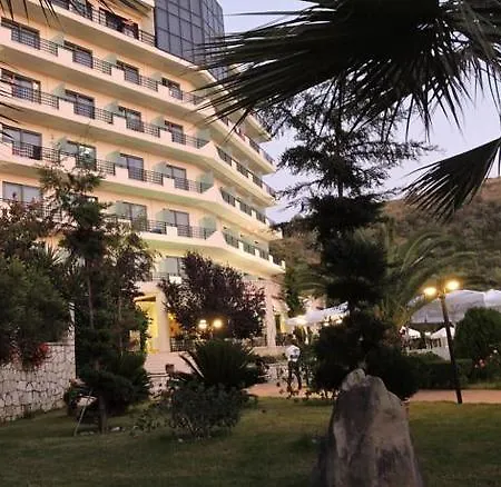 Rapo's Hotel