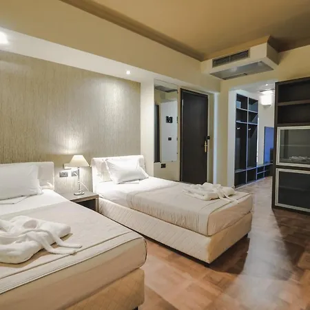 Rapo's Hotel Himare