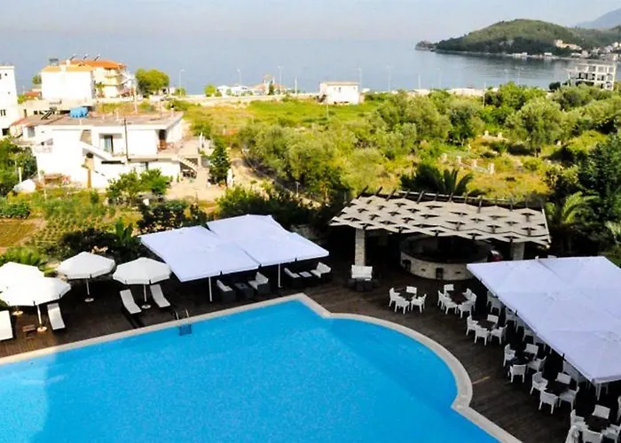 Hotel Rapo's Himare